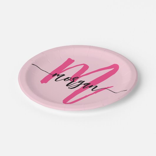 Hot Pink Modern Script Girl Monogram Name Pappteller (Schrägansicht)