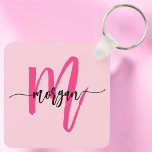 Hot Pink Modern Script Girl Monogram Name Schlüsselanhänger<br><div class="desc">Behalt deine Schlüssel stilvoll mit unserem Hot Pink Modern Script Girly Monogram Name Schlüsselanhänger! Dieser Schlüsselanhänger mit seinem lebhaften, rosafarbenen Design ist mit Ihrem Namen in einem schicken, modernen Drehbuch für eine maßgeschneiderte, modische Touch personalisiert. Ideal, um einen Flair in Ihre Tasche zu stecken, sowohl praktisch als auch stilvoll. Dieser...</div>