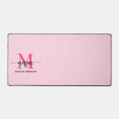Hot Pink Modern Script Girl Monogram Name Schreibtischunterlage (Vorderseite)
