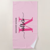 Hot Pink Modern Script Girl Monogram Name Strandtuch (Vorderseite)