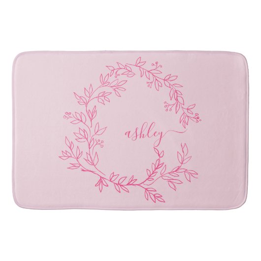 Hot Pink Monogram Girl's Dorm Room Badematte (Vorderseite)