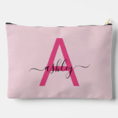 Hot Pink Monogram Name Girl's Script Zubehörtasche (Rückseite)
