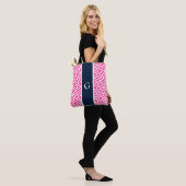 Hot-Pink-Monogramm-Totbeutel mit griechischem Schl Tasche (Am Model)