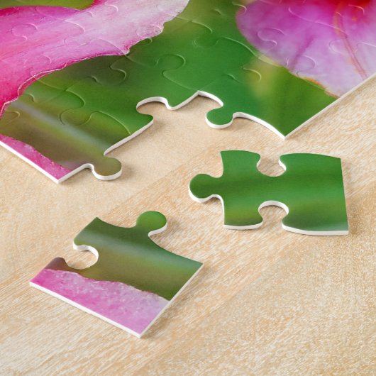 Hot Pink Olympic Torch Lilies Puzzle (Seite)