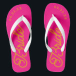Hot Pink Orange Custom Bridal Wedding Flip Flops Badesandalen<br><div class="desc">Diese Flip-Flops sind perfekt für die demnächst erscheinende Frau! Passen Sie Ihre Hochzeitszeit und Ihre Hochzeitsfarben an.</div>