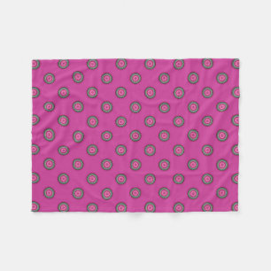 Hot Pink Polka Dot Pattern Fleecedecke
