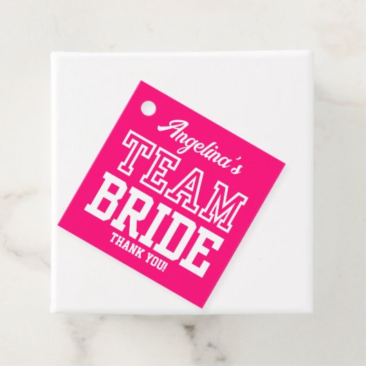 Hot Pink Team Bridge Junggeselinnen-Abschied Geschenkanhänger (Beispiel)
