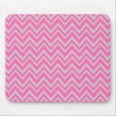 Hot Pink und Grey Zigzag Muster Mousepad (Vorne)