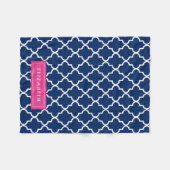 Hot Pink und Navy Quatrefoil | Fleece Blanket (Vorderseite (Horizontal))