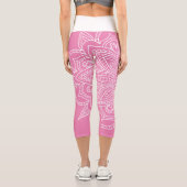 Hot Pink und White Mandala Yoga Capri Leggings (Rückseite)