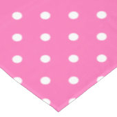 Hot Pink und White Polka Dot Muster Tischdecke (Schrägansicht)
