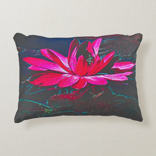 Hot Pink Water Lily Kissen mit Designer Pods (Vorderseite)