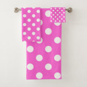Hot Pink & White Polka Dot Badhandtuch Set (Insitu)
