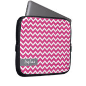 Hot Pink Zig Zag Chevrons Muster Laptopschutzhülle (Vorne Rechts)