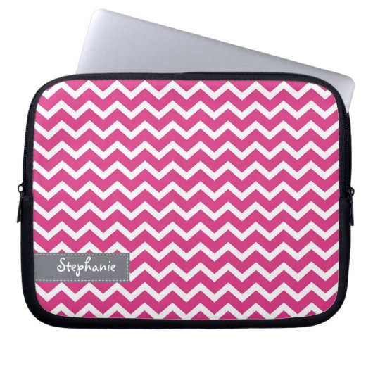 Hot Pink Zig Zag Chevrons Muster Laptopschutzhülle (Vorderseite)