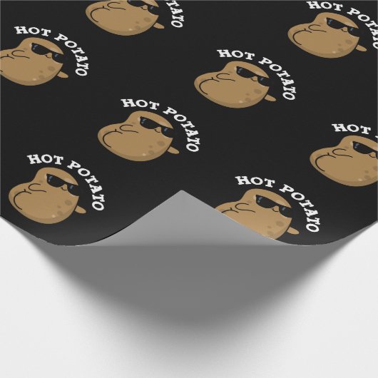 Hot Potato Funny Veggie Pun Dark BG Geschenkpapier (Ecke)
