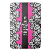 Hot rosa Schwarz-Weiß-Zebra-Muster Herzname Badematte (Vorderseite Vertikal)