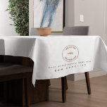 Hotel Restaurant Logo Name Bon Appetit White Tischdecke<br><div class="desc">Bon Appetite wünscht sich für Hotel- oder Restaurantgäste mit diesem Design, das Ihr Logo, Ihren Hotel- oder Restaurantnamen und Ihre Typografie umfasst, die alle leicht personalisiert werden können. Ersetzen Sie einfach das Beispielbild mit Ihrem Logo, personalisieren oder löschen Sie den Text und alle werden gleichzeitig aktualisiert. Sie können die Stile...</div>