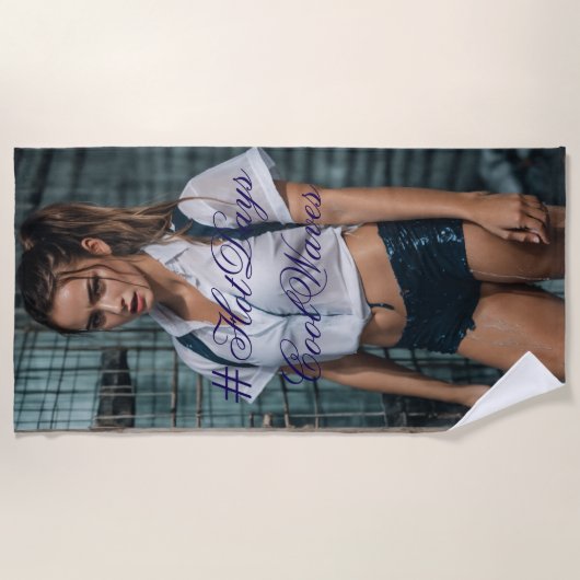 #HotLaysCoolWavesBeachHandtuch Strandtuch (Vorderseite)