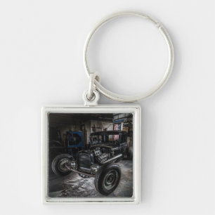 Hotrod in einem Garage-Schlüsselanhänger/Keyring Schlüsselanhänger