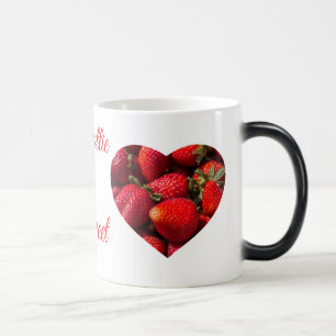 Hottie Sweet Heart Strawberry Personalisiert Verwandlungstasse
