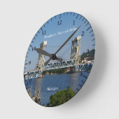 Houghton Hancock Bridge Uhr (Winkel)