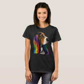 Hound Gay Pride Dog LGBT Rainbow Flag on Basset Ho T-Shirt (Vorne ganz)