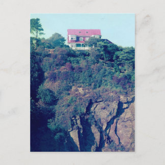 House on a Cliff, Tenby, Wales, UK Postkarte