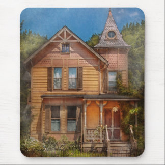 House - Viktorianisch - Das unberechenbare Gasthau Mousepad