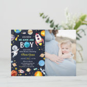 Houston, wir haben eine Junge Außenraumdusche Einladung (Stehend Vorderseite)