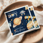 Houston, wir haben einen Jungen im Weltraum Serviette<br><div class="desc">Entspannen Sie mit unserem Space Outer Baby Shower Navy Napkins, der Touch für ein Fest, das aus dieser Welt kommt! Diese himmlischen Servietten sind stilvoll und praxisnah und machen sie zu einer wichtigen Ergänzung zu Ihrem weltrauminspiriert Event. Features: Kosmisches Design: Navy-blue Hintergrund mit funkelnden Sternen, Planeten und Akzenten von Raketenschiffen,...</div>