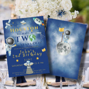 Houston, wir haben einen zwei Jahre alten Raumfahr Einladung