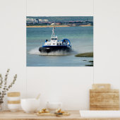 Hovercraft kommt in Ryde an Poster (Küche)
