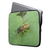 Hoverfly auf der leaf-Laptop-Tasche Laptopschutzhülle (Vorderseite Links)