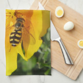 Hoverfly und Blume Küchentücher (Viertel Falte)