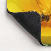 Hoverfly und Blume Mousepad (Ecke)