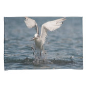 Hovering Kittiwake Kissenbezug (Vorderseite-Rechts)