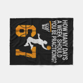 How Many Days Funny 67 Meme Basketball Practicing Fleecedecke (Vorderseite (Horizontal))