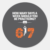 How Many Days Funny 67 Meme Basketball Practicing Runder Aufkleber (Vorderseite)