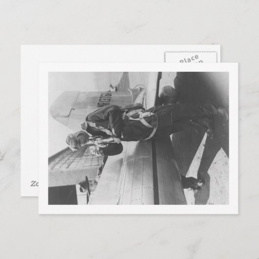 Howard Hughes Pilot Boarding Plane in Full Postkarte (Vorne/Hinten)