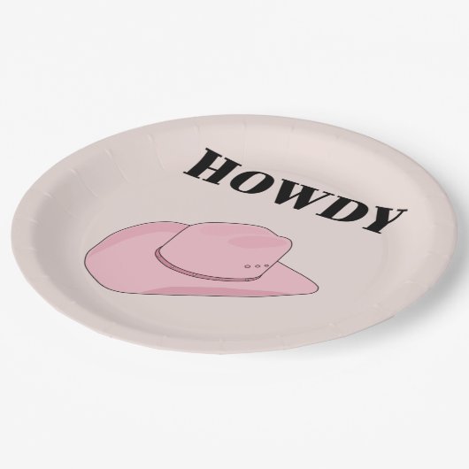 Howdy Pink Cowboy Hat Pappteller (Schrägansicht)