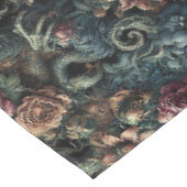 Howl of the Gilded Wild - Gothic Large Pattern Tischdecke (Schrägansicht)