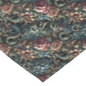 Howl of the Gilded Wild - Gothic Medium Pattern Tischdecke (Schrägansicht)