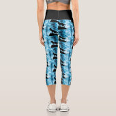Howling Winter Wolf schneeblaues Abstraktes Muster Capri Leggings (Rückseite)