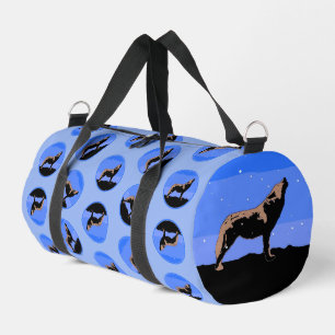 Howling Wolf im Winter - Original Wildlife Art Duffle Bag