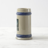 Howling Wolf In Winter Bierglas (Mittel)