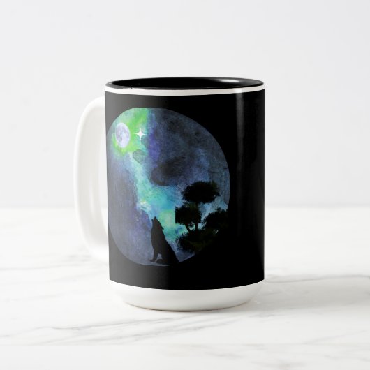 Howling Wolf Moonlight–Mystical Forest Night Water Zweifarbige Tasse (Vorderseite Links)