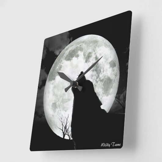 Howling Wolf Quadratische Wanduhr (Winkel)