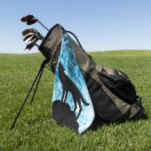 Howling Wolf Winter schneeblauer Rauch Abstrakt Golfhandtuch (Gras)