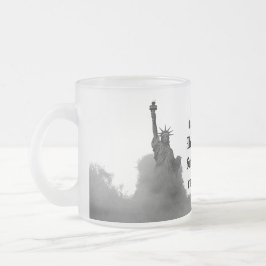 HQ mattierte Tasse Freiheitsstatue aus Nebel (Links)